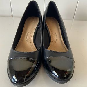 Black Shiny Toe Wedges
